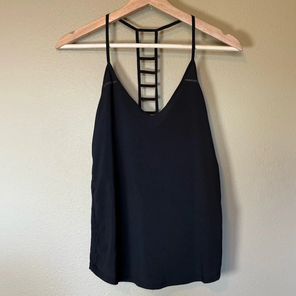 Lululemon Breezy Singlet Ladder Back Tank Top in Black